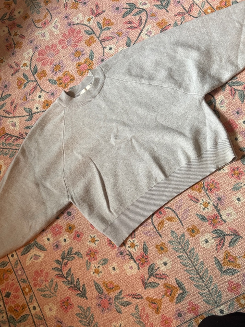 Women's Crewneck Sweater - Light Gray